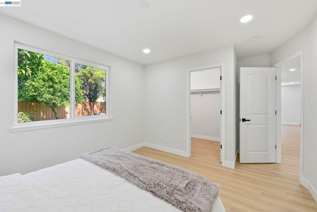 965 Collins Court, Hayward, CA 94544