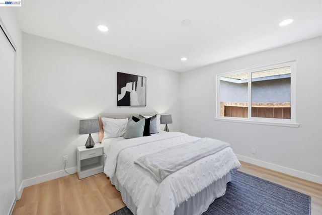 965 Collins Court, Hayward, CA 94544