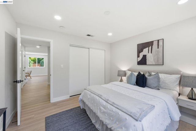 965 Collins Court, Hayward, CA 94544