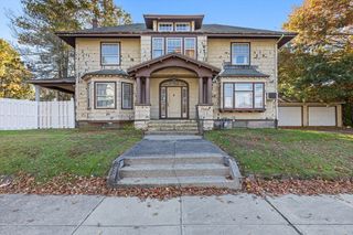 303 Florence St, Fall River, MA 02720