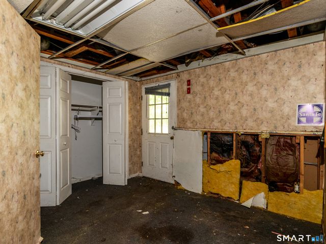 63 High Hill Road, Wallingford, CT 06492