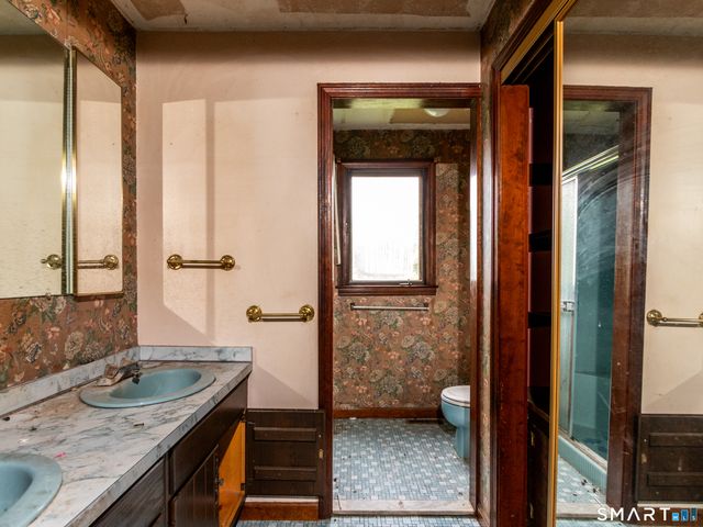 63 High Hill Road, Wallingford, CT 06492