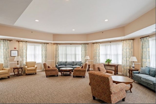 295 Salem St 99, Woburn, MA 01801