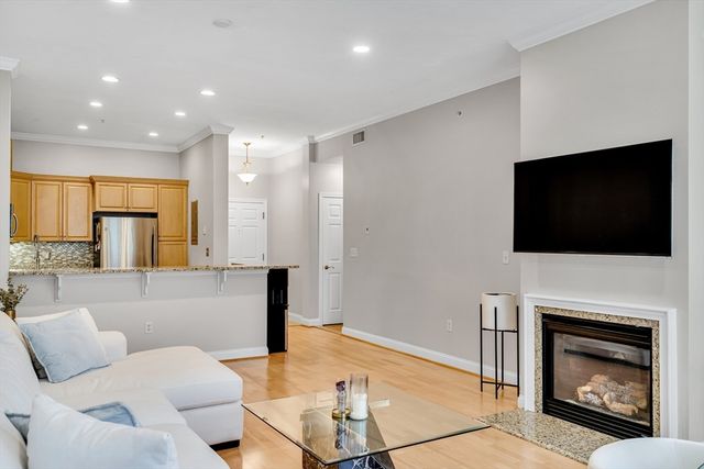 295 Salem St 99, Woburn, MA 01801