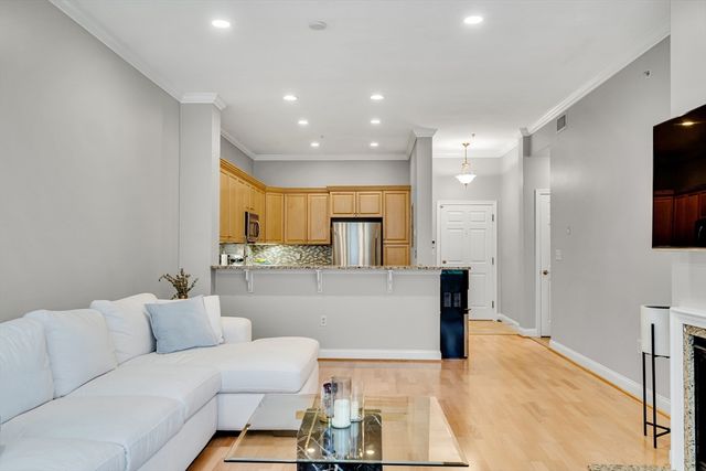 295 Salem St 99, Woburn, MA 01801