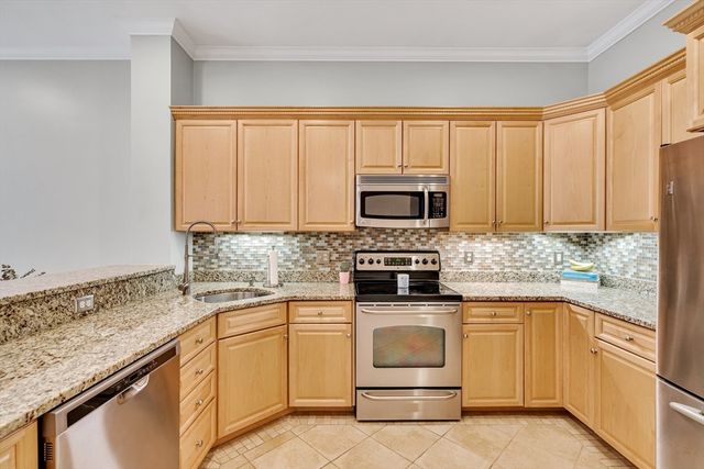 295 Salem St 99, Woburn, MA 01801
