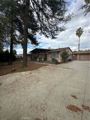 7420 Hesperia, Reseda, CA 91335