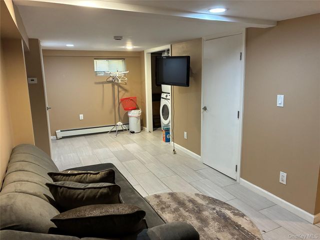 553 W Beech Street, Long Beach, NY 11561