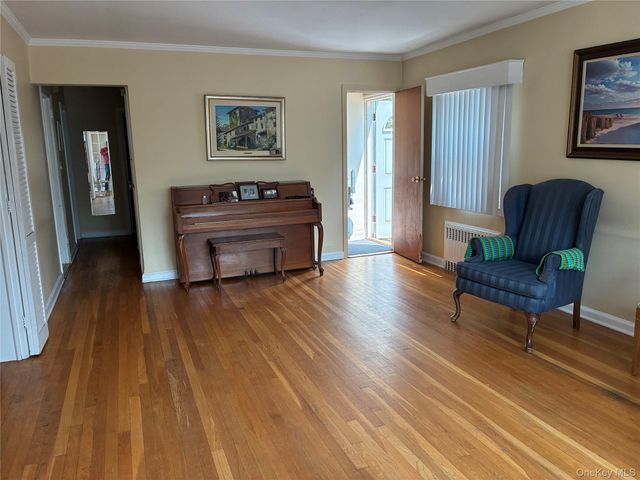 553 W Beech Street, Long Beach, NY 11561