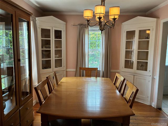 553 W Beech Street, Long Beach, NY 11561