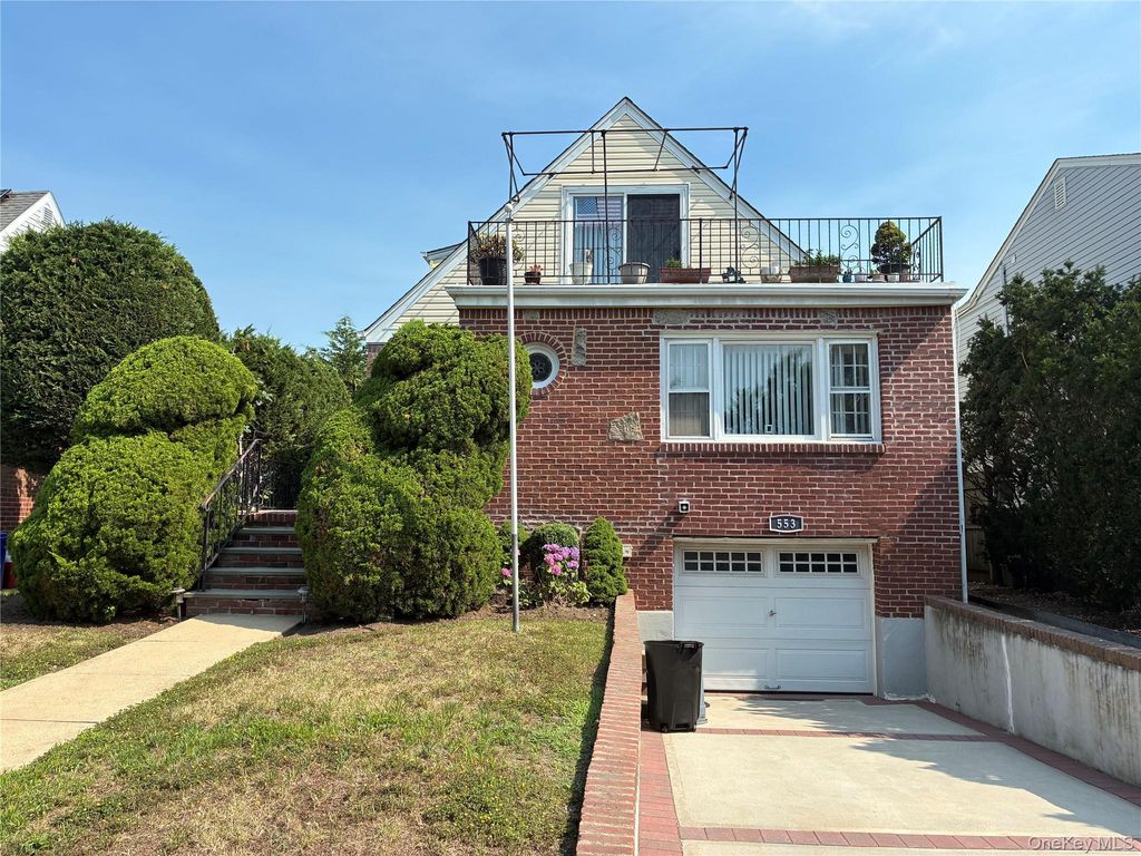 553 W Beech Street, Long Beach, NY 11561