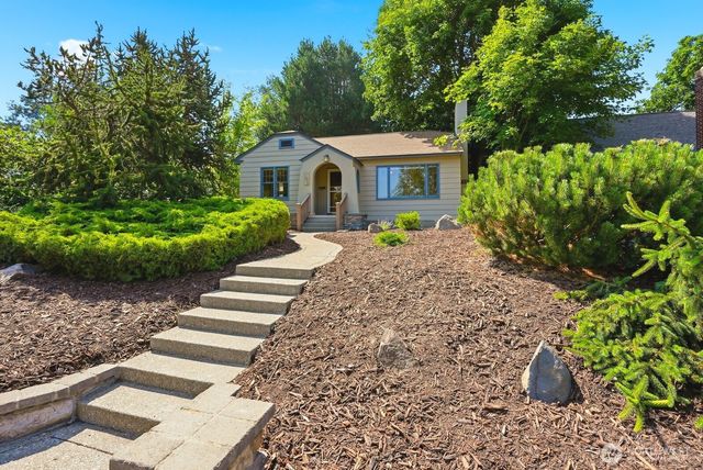 702 E 3rd Avenue, Ellensburg, WA 98926