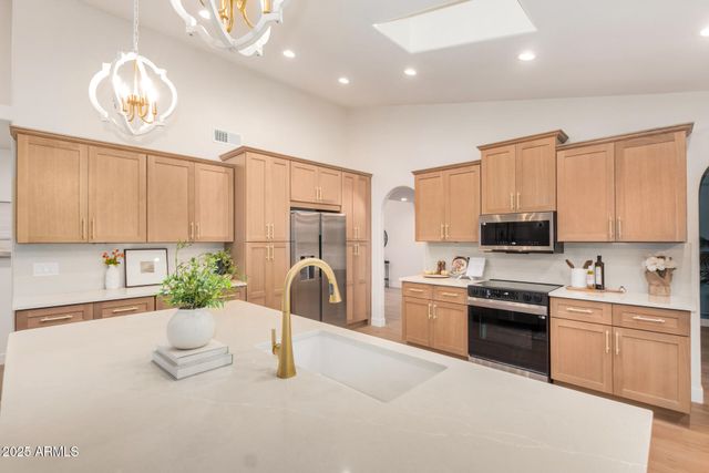 7722 W MICHIGAN Avenue, Glendale, AZ 85308