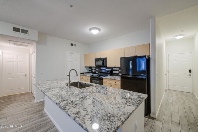 18416 N CAVE CREEK Road 1019, Phoenix, AZ 85032