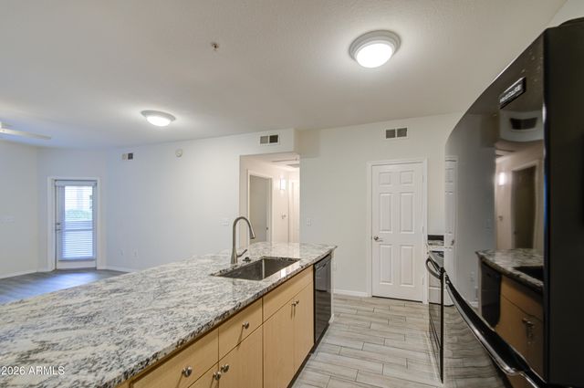 18416 N CAVE CREEK Road 1019, Phoenix, AZ 85032