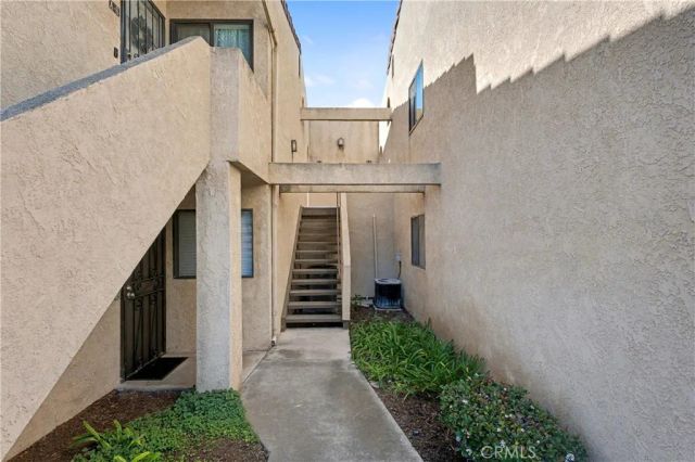 17333 Brookhurst A8, Fountain Valley, CA 92708