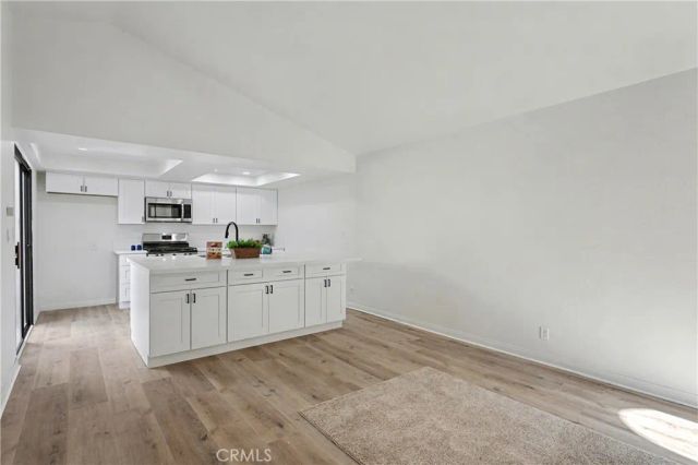 17333 Brookhurst A8, Fountain Valley, CA 92708