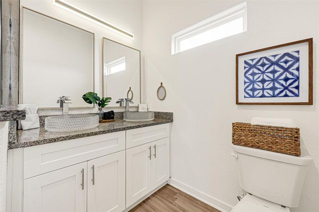 911 13th Street, San Leon, TX 77539