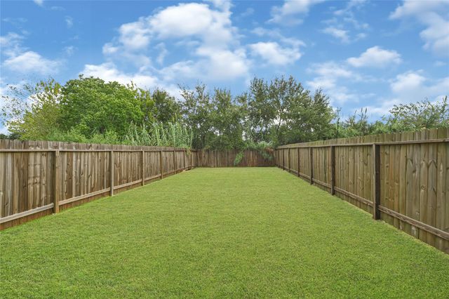 911 13th Street, San Leon, TX 77539
