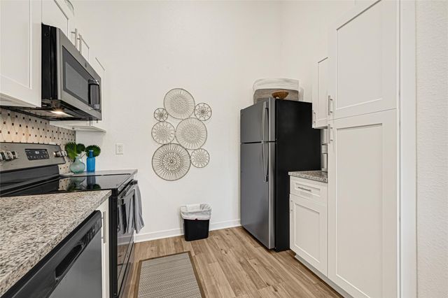 911 13th Street, San Leon, TX 77539