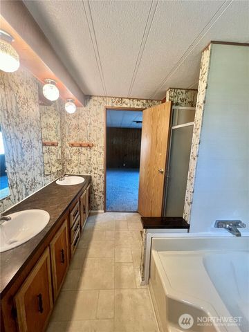 271 A Highway 20, Tonasket, WA 98855