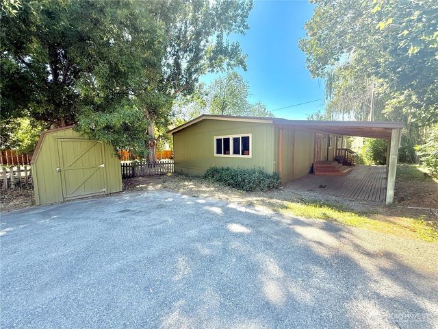 271 A Highway 20, Tonasket, WA 98855