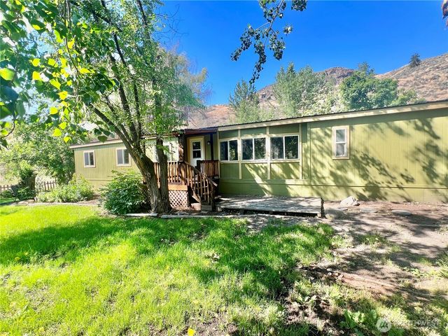 271 A Highway 20, Tonasket, WA 98855