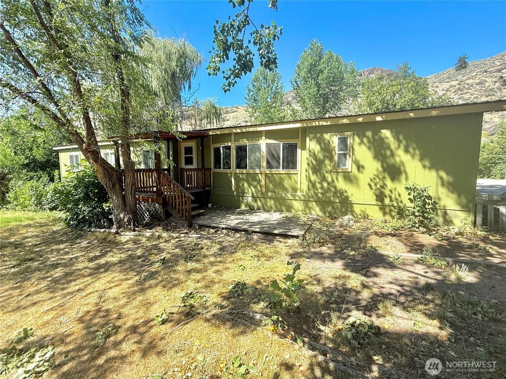 271 A Highway 20, Tonasket, WA 98855