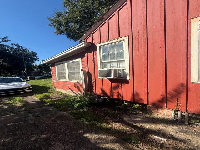 1806 New Hamilton Street, Mobile, AL 36604