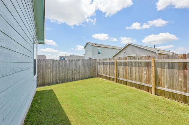 243 Basalt DR, Maxwell, TX 78656