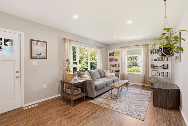 3016 N Park Rd, Spokane Valley, WA 99212