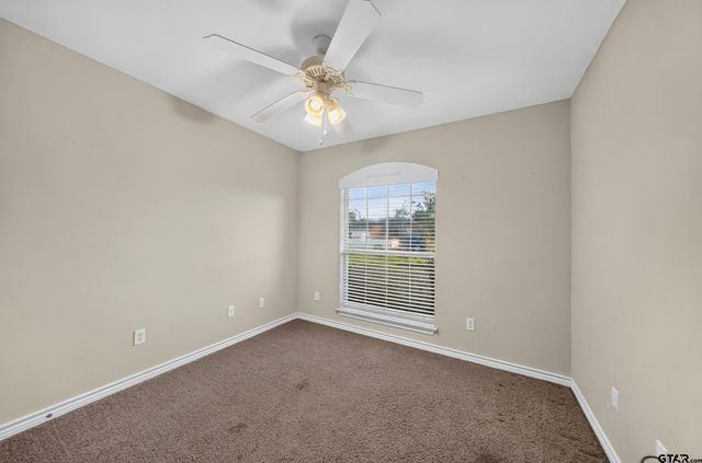 11185 Meadows Drive, Flint, TX 75762