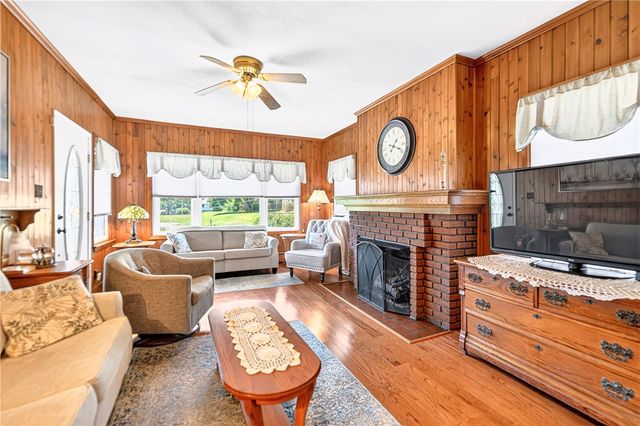 4007 41st Ave., Pulaski Twp, PA 15066