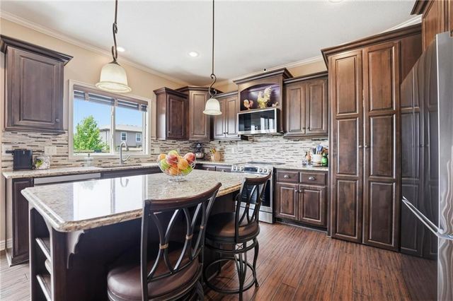 1513 SW Whistle Drive, Lee's Summit, MO 64082