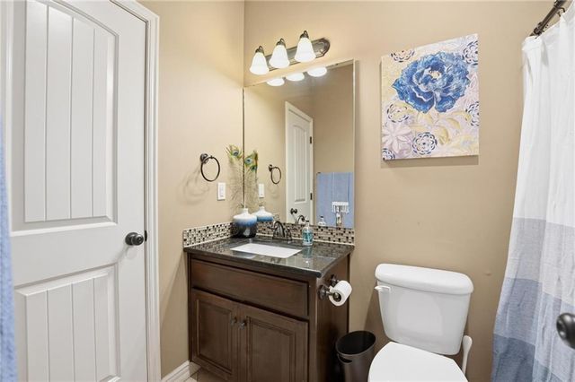 1513 SW Whistle Drive, Lee's Summit, MO 64082