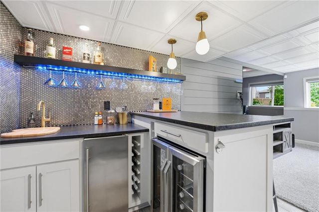 1513 SW Whistle Drive, Lee's Summit, MO 64082