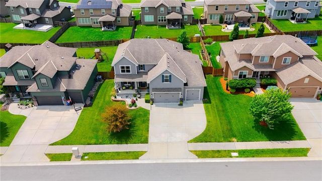 1513 SW Whistle Drive, Lee's Summit, MO 64082