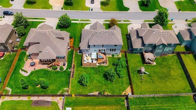 1513 SW Whistle Drive, Lee's Summit, MO 64082