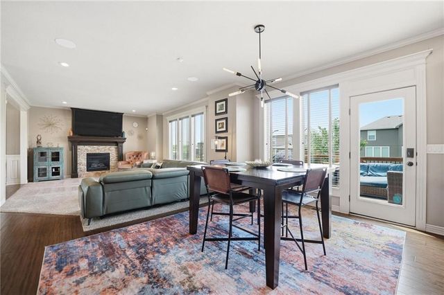 1513 SW Whistle Drive, Lee's Summit, MO 64082