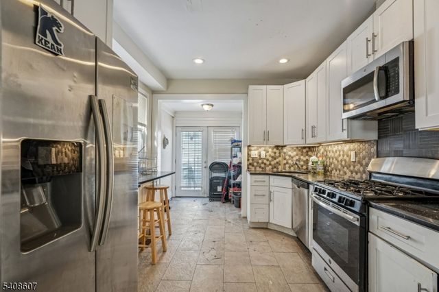 201 Murray St, Elizabeth City, NJ 07202