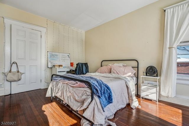 201 Murray St, Elizabeth City, NJ 07202