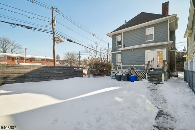 201 Murray St, Elizabeth City, NJ 07202