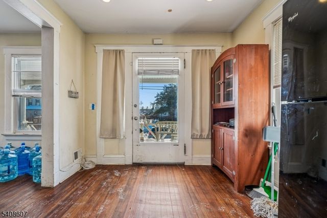 201 Murray St, Elizabeth City, NJ 07202