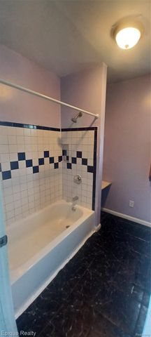 1708 8th Street, Port Huron, MI 48060