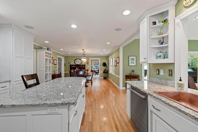 356 WARREN COURT, Green Bay, WI 54301