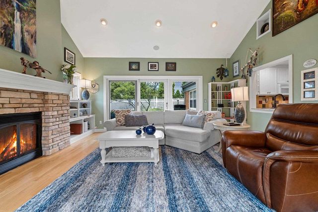 356 WARREN COURT, Green Bay, WI 54301