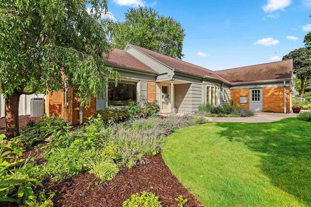 356 WARREN COURT, Green Bay, WI 54301