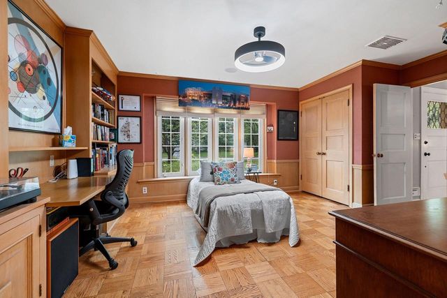 356 WARREN COURT, Green Bay, WI 54301