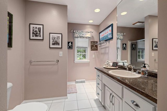 356 WARREN COURT, Green Bay, WI 54301