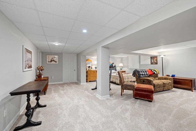 356 WARREN COURT, Green Bay, WI 54301